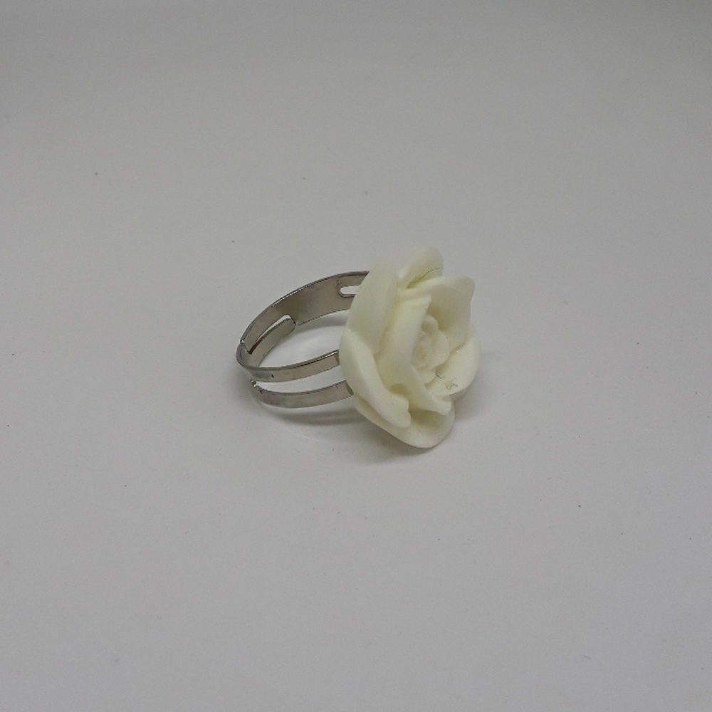 Flower ring